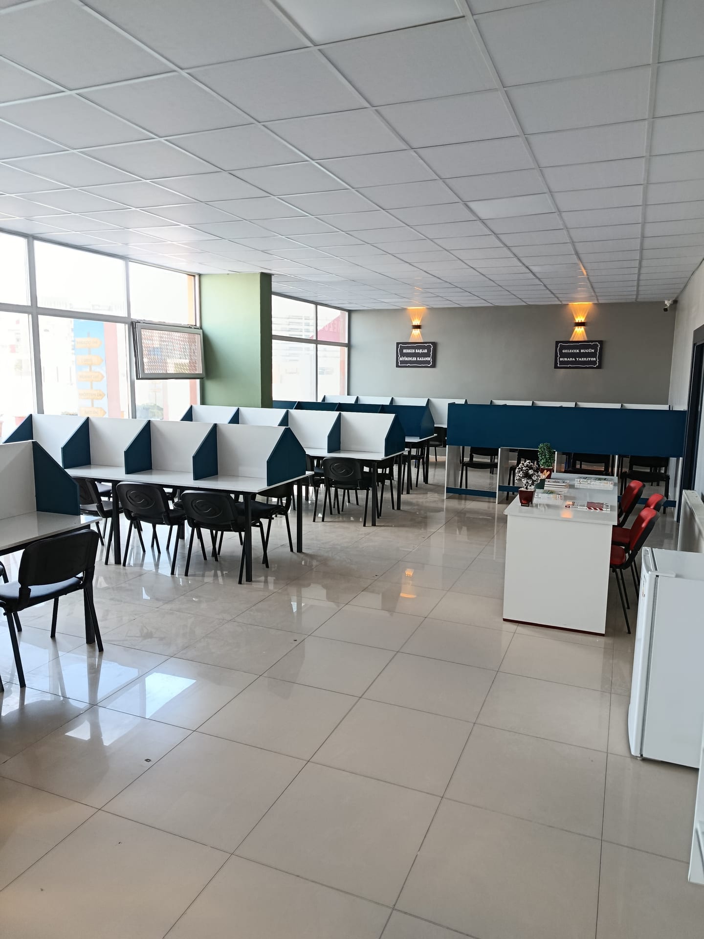 Finalistler VIP Kütüphane Kitaplık ve Kaynak Köşesi